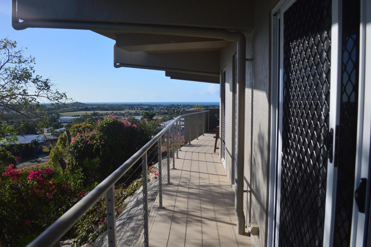 Margs Bed&Breakfast Bowen Exterior foto
