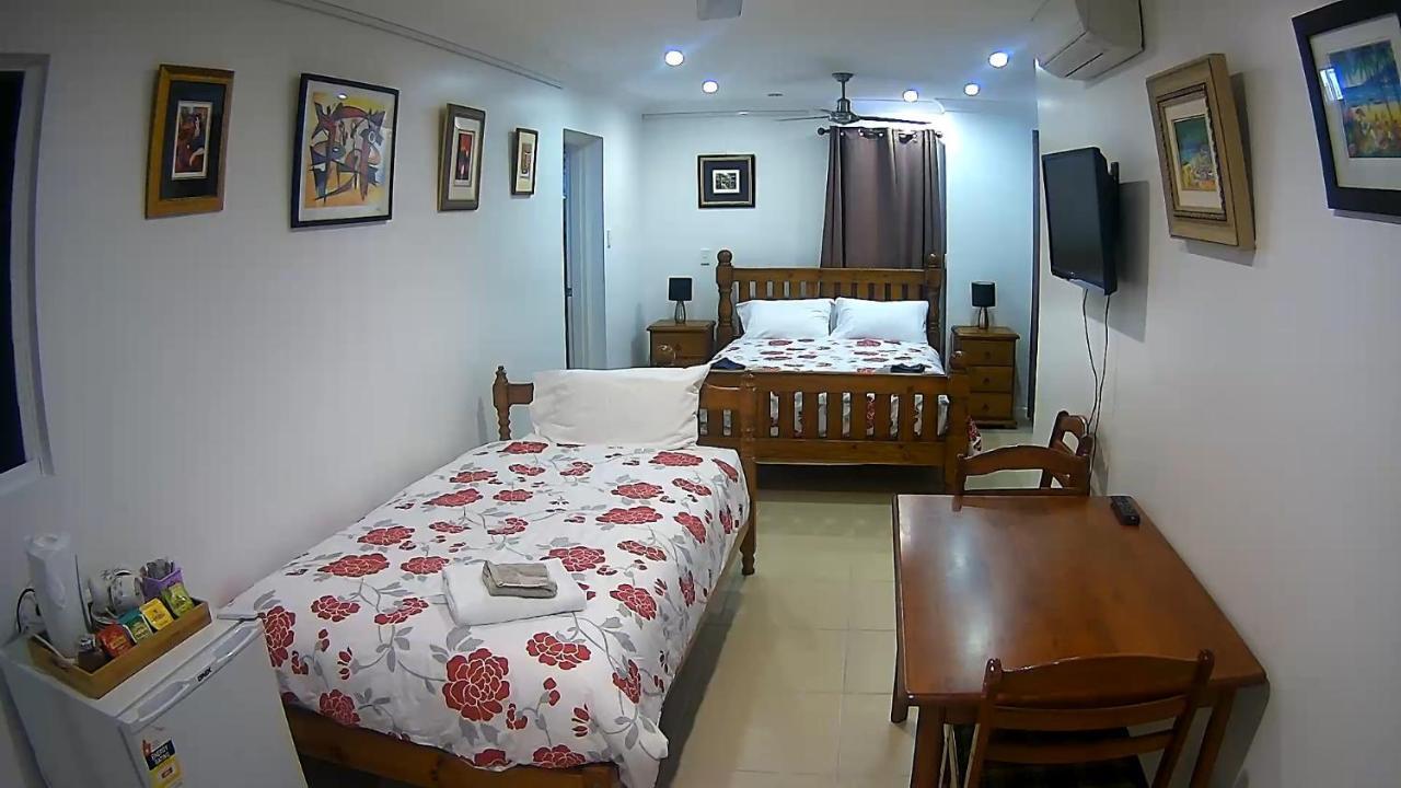 Margs Bed&Breakfast Bowen Exterior foto