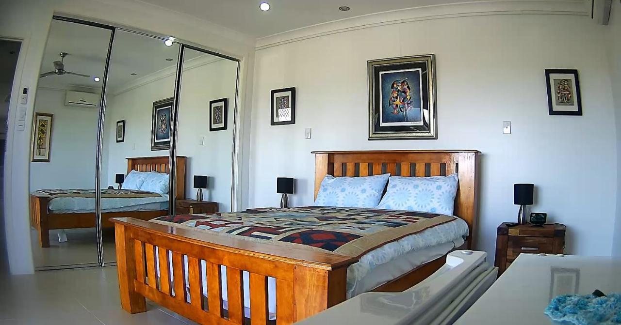 Margs Bed&Breakfast Bowen Exterior foto