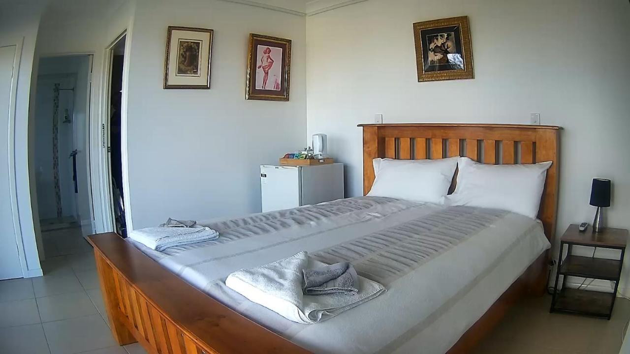 Margs Bed&Breakfast Bowen Exterior foto